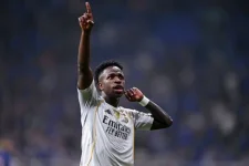 Unhappy Vinicius Jr could walk out on Real Madrid.webp
