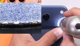 Jerry says Apple's iPhone 17 Pro is chipping.webp