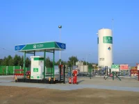 Essar UGEL blankets India's highways with 100 LNG pumps.webp