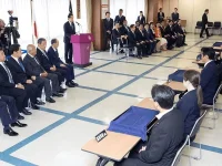 Tokyo face-off - Koizumi and Motegi lead LDP five-way brawl.webp
