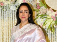 Mumbai diva Hema Malini channels Durga for Navratri vibes.webp