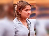 Neelam Giri accuses Awez of creepy spying in Bigg Boss.webp