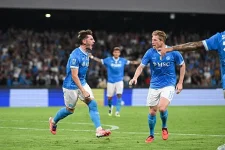 Napoli puts sad little Pisa in its place.webp