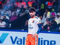 Puneri Paltan boss Aslam, Ajay Thakur keep Pune icy, JioStar.webp