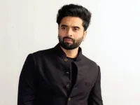 Jackky Bhagnani trolls his own chubby cameo in RHTDM, fans roast his old jawline.webp
