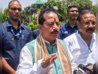 NDA mocks Congress Patna show, calls CWC meet a ‘last-ditch’ circus.webp