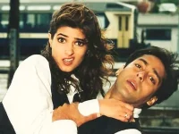 Twinkle Khanna teases Aamir, Salman on nostalgic first episode of Two Much.webp