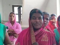 Bihar women celebrate as Rs 10,000 hits accounts, dreams soar.webp