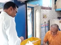 Modi's tax cuts fail to reach Bengal milk buyers.webp