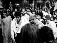 Kartik Aaryan grooves with Sameer Vidwans, Ananya crashes the set.webp