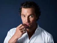 McConaughey flips script, Levi rolls into Lost Bus drama.webp