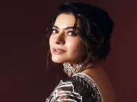Kajol grills Akshay Kumar, Maska banter sizzles over Two Much.webp