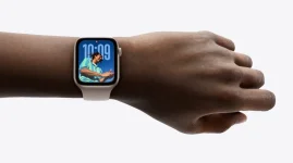 iPhone flirts with Samsung and Pixel watches, Apple purists gasp.webp