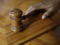 Cop says not my bitcoin as court grills him on digital gold.webp