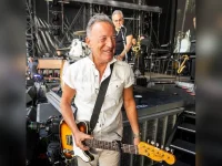 Springsteen tells Trump to take a hike at 76.webp