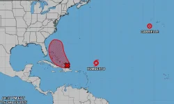 AL94 brews as Florida to Carolina brace for hit.webp