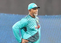 Simmons blames butter fingers for Dhaka heartbreak.webp