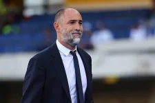 Juventus sweats over Conceição as Atalanta looms.webp