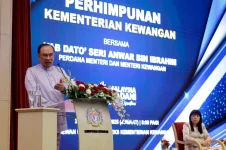 Anwar scrambles to fix the Sabah campus wrecked by a landslide.webp