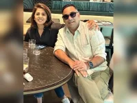 Neetu Kapoor fawns over Bharat Sahni as Riddhima turns 45.webp