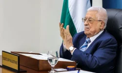 Britain, France, and Saudi Arabia throw $170m lifeline to the Palestinian Authority.webp
