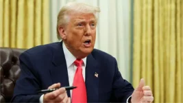 Trump cheers as Comey faces charges in dirty feud.webp