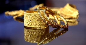 Dhaka jewellers yank gold price, buyers still gutted.webp