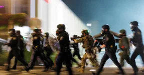Trump sends troops to Portland, dares Antifa, and snubs locals.webp