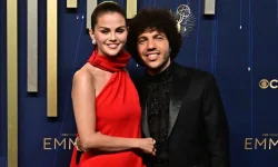 Selena Gomez weds Benny Blanco, Swift parties in Cali.webp