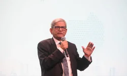 Fakhrul storms NYC, whips NRBs for BD reboot.webp