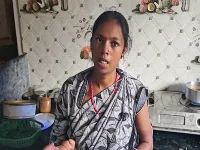 Hazaribagh women ditch smoke for Modi gas.webp