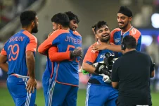 India denies Pakistan a handshake and the Asia Cup.webp