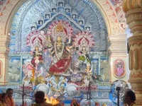 Cuttack decks Durga in gold, silver for Saptami.webp