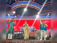Rupali Ganguly dazzles dandiya with Falguni Pathak.webp
