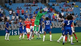 Mourinho haunts Chelsea as Benfica storm Stamford Bridge.webp
