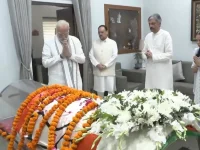 Modi, BJP leaders bid farewell to veteran Vijay Kumar Malhotra.webp