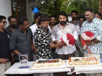 Mohanlal's fan mob crashes Drishyam 3 set for cake.webp