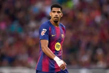 Araujo hunts PSG ghosts, eyes brutal payback.webp