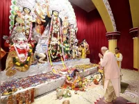 Modi turns CR Park temple visit into a cult scene.webp