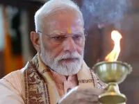 Modi hijacks CR Park Durga Puja for Bengal nod.webp