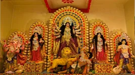 Dhaka Kumari Puja frenzy packs mandaps, pols join.webp