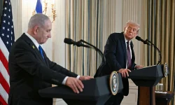 Arab ministers nod along as Trump drops Gaza plan.webp
