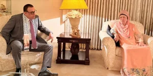 BNP's Zia uses Gaza war for a photo op in Dhaka.webp