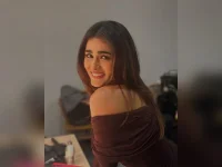 Shalini Pandey dodges real life and hides in Arjun Reddy.webp