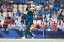 Mitchell Marsh ruins Tim Robinson's career highlight.webp