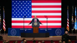 Trump warns Hamas - sign peace deal or face hell.webp