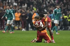 Osimhen sinks Liverpool as Mbappe bags hat-trick.webp