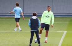 Guardiola admits broken Rodri nowhere near match fitness.webp