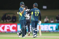 Australia crushes New Zealand despite Robinson's maiden T20 ton.webp