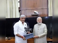 Modi hails Shekhawat on birthday for tourism, culture work.webp